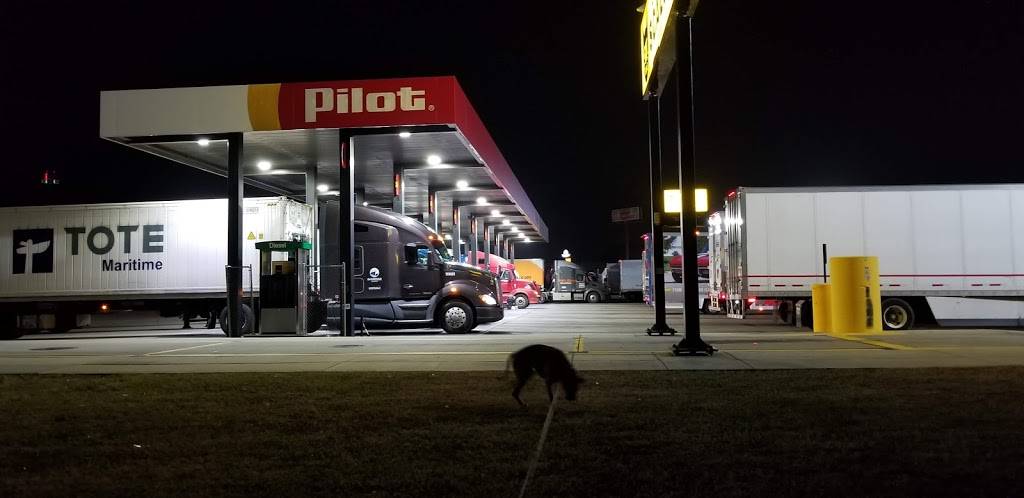 Pilot Travel Center | restaurant | 15976 Whyte Hardee Blvd, Hardeeville, SC 29927, USA | 8437843350 OR +1 843-784-3350