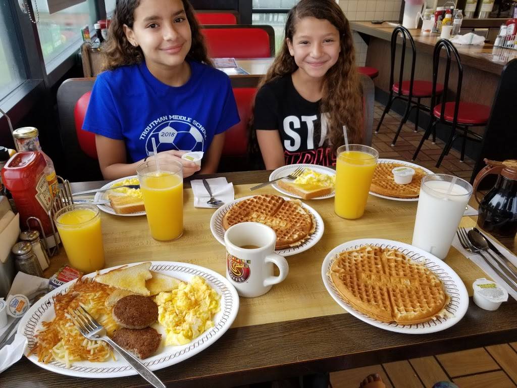 Waffle House | meal takeaway | 3350 14th Ave SE, Conover, NC 28613, USA | 8284660068 OR +1 828-466-0068