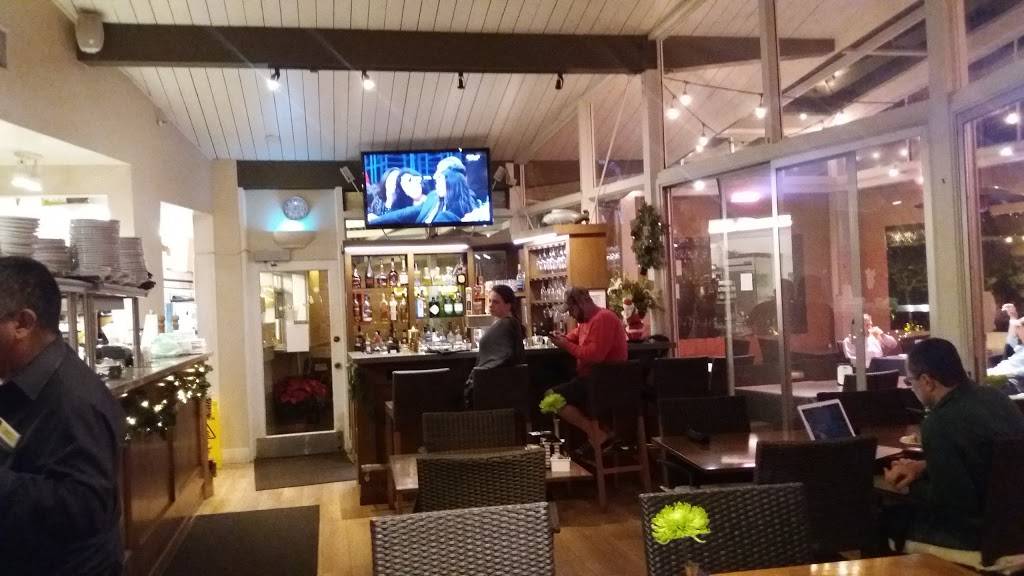 Dinahs Poolside Restaurant | restaurant | 4261 El Camino Real, Palo Alto, CA 94306, USA | 6504932844 OR +1 650-493-2844