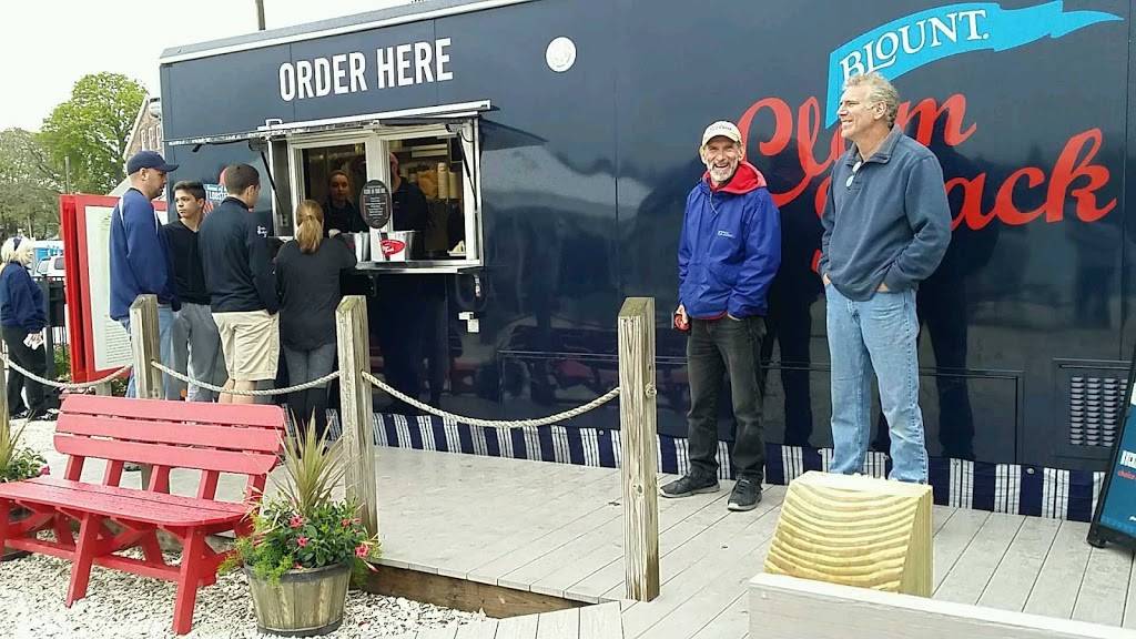 Blount Clam Shack on the Waterfront | meal takeaway | 335 Water St, Warren, RI 02885, USA | 4012453210 OR +1 401-245-3210