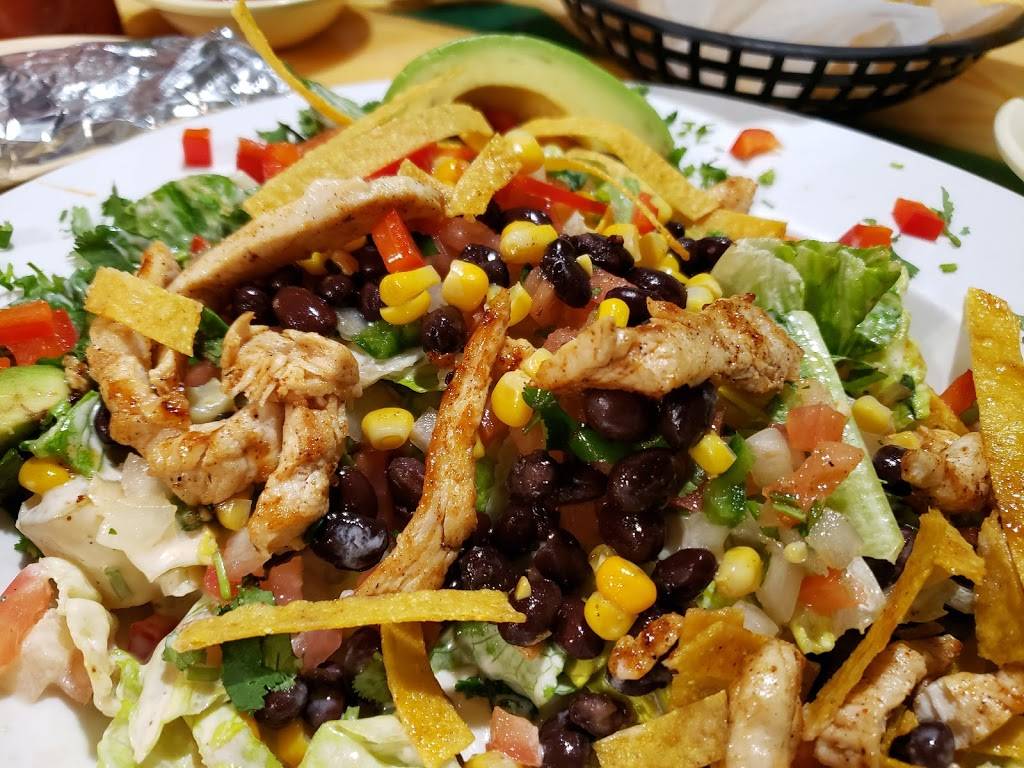 Cebollas Mexican Grill | restaurant | 602 E Dupont Rd, Fort Wayne, IN 46825, USA | 2604978762 OR +1 260-497-8762