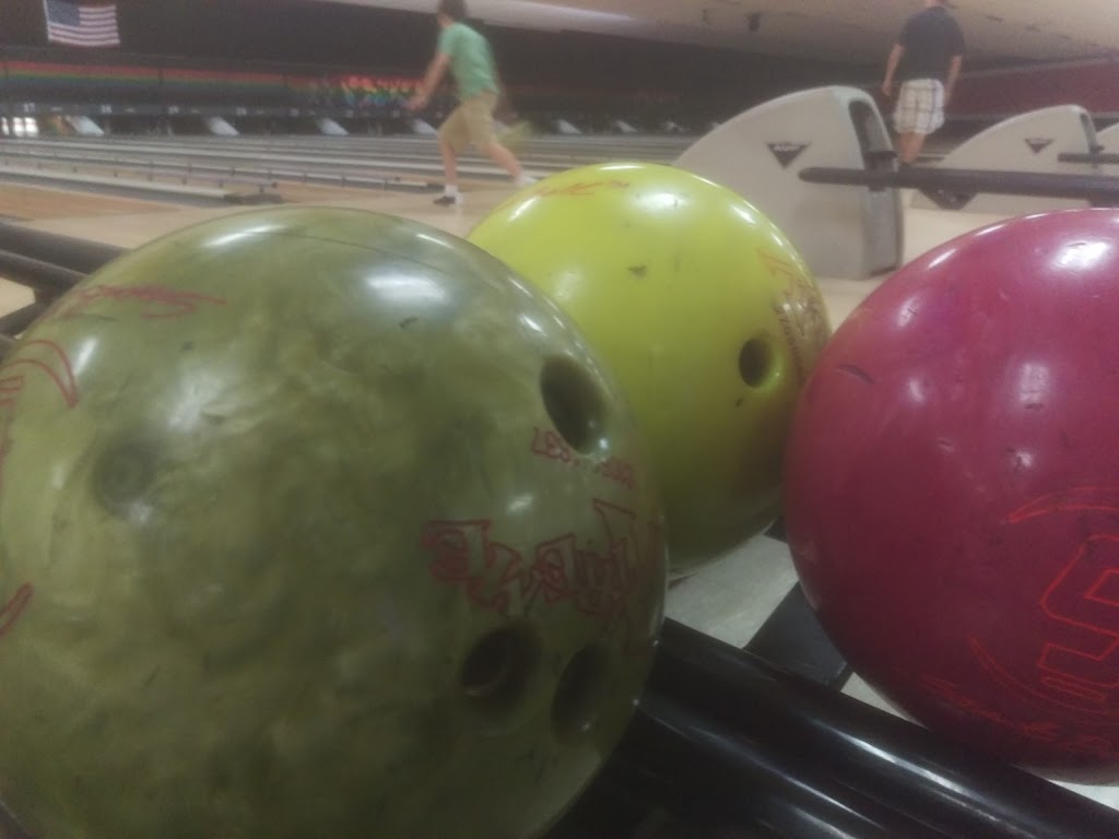 AMF Pin Palace Lanes 2006 Country Club Ave NW, Huntsville, AL 35816, USA