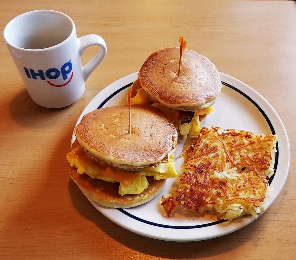IHOP | bakery | 885 Queen St, Southington, CT 06489, USA | 8602760487 OR +1 860-276-0487