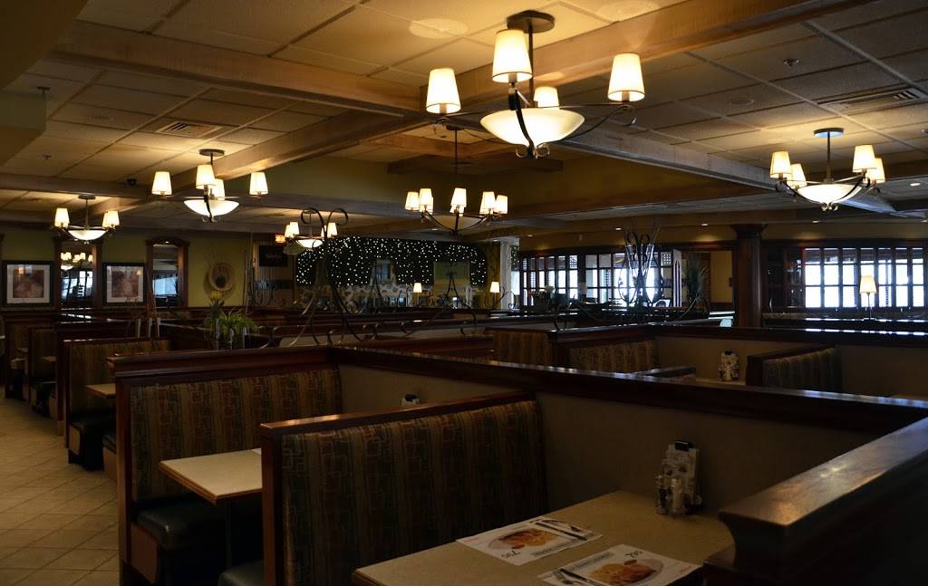 Rôtisserie St-Hubert | restaurant | 111 Rue de la Visitation, Saint-Charles-Borromée, QC J6E 4N4, Canada | 4507594419 OR +1 450-759-4419