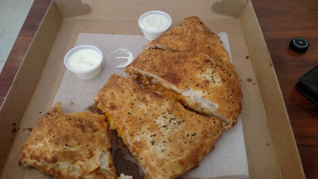Dukes Main Street Pizza | restaurant | 38 N Main St, Alfred, NY 14802, USA | 6075878883 OR +1 607-587-8883