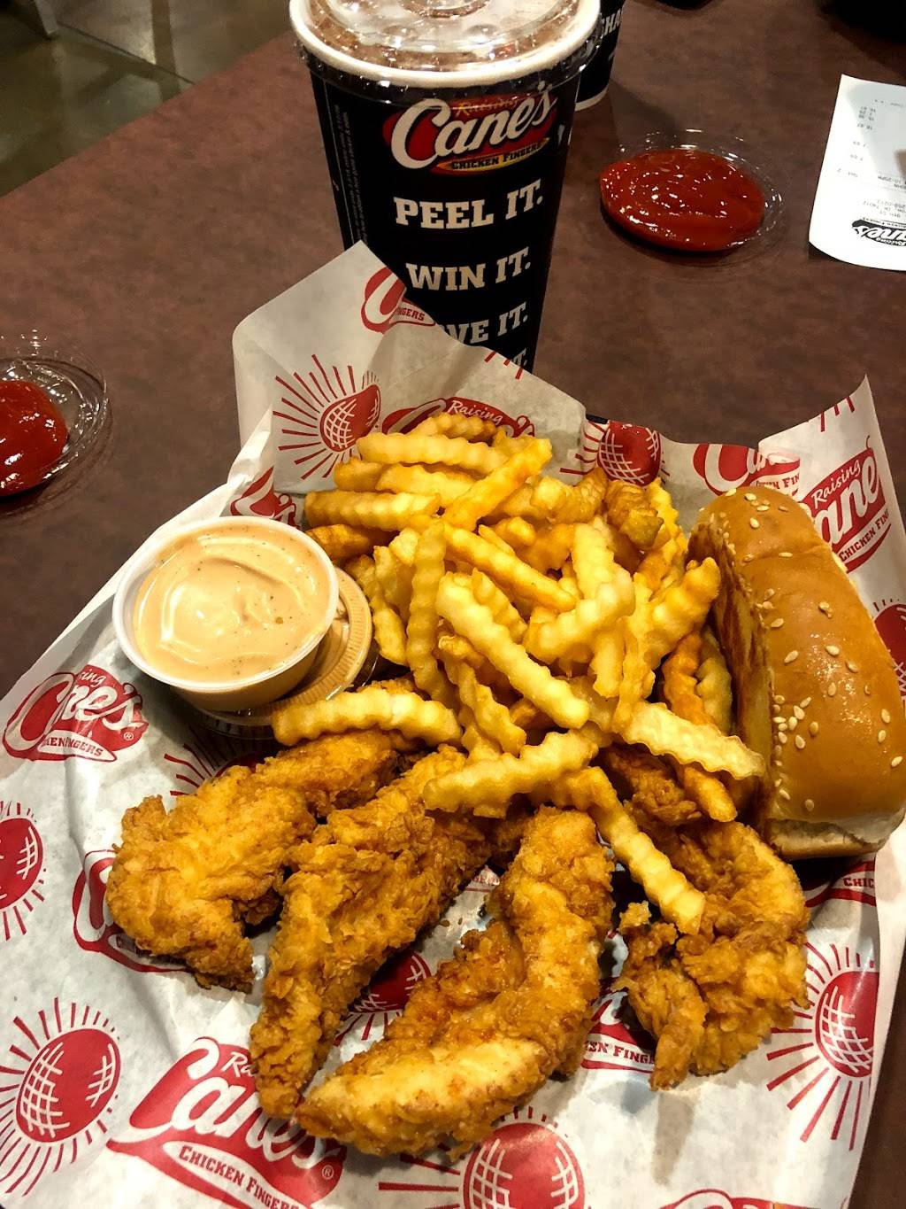 Raising Canes Chicken Fingers | meal takeaway | 1100 N 9th St, Broken Arrow, OK 74012, USA | 9182590213 OR +1 918-259-0213