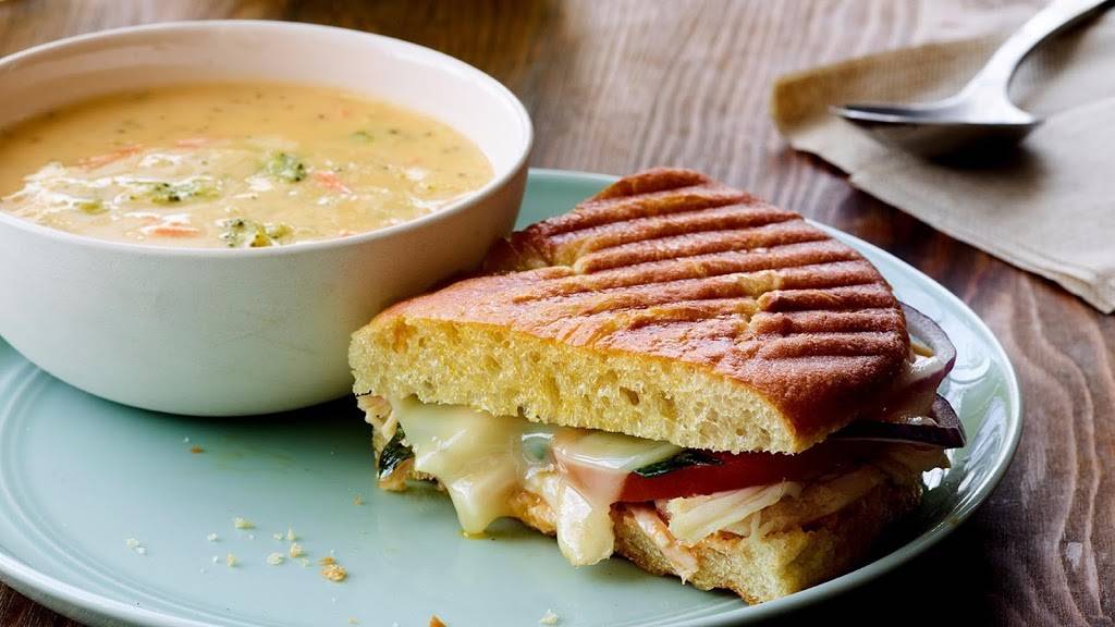 Panera Bread | bakery | 5940 Fairview Rd, Charlotte, NC 28210, USA | 7046437900 OR +1 704-643-7900