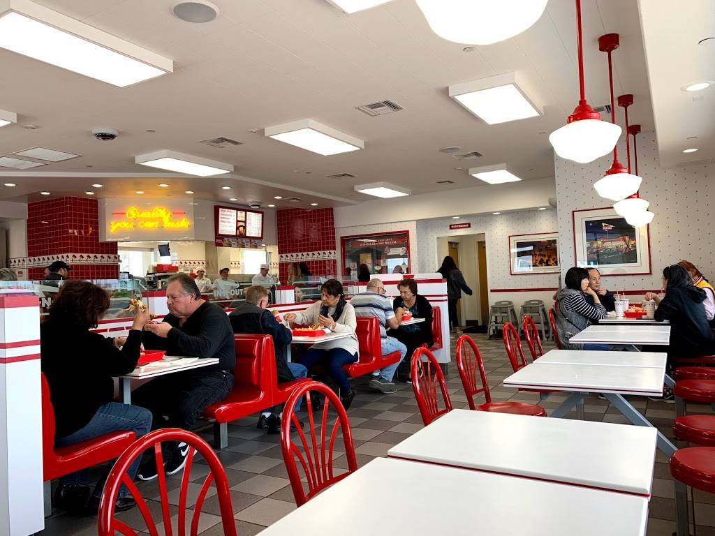 In-N-Out Burger | 4950 Hamner Ave, Eastvale, CA 91752, USA