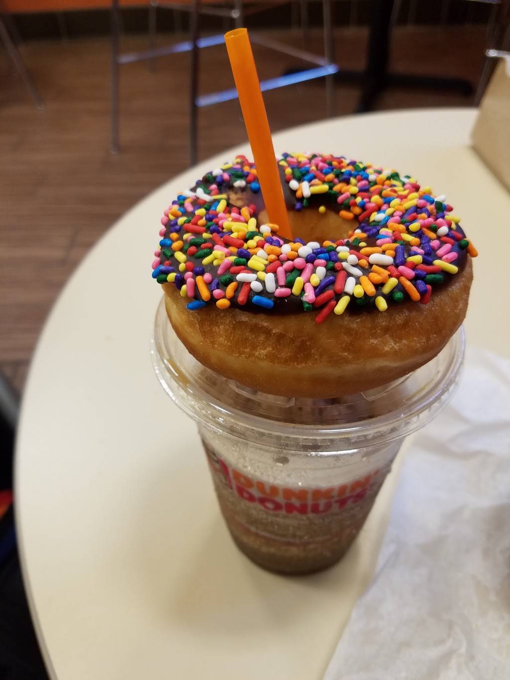 Dunkin | bakery | 670 Brandon Ave SW, Roanoke, VA 24015, USA | 5409853113 OR +1 540-985-3113