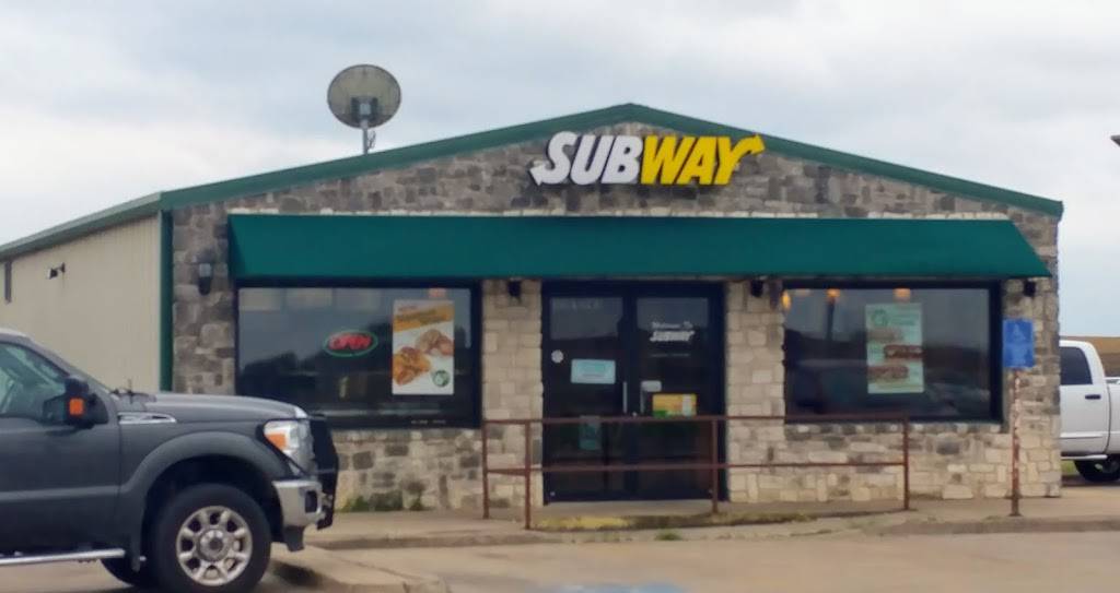 Subway Restaurants | restaurant | 1000 E Criner St, Grandview, TX 76050, USA | 8178663774 OR +1 817-866-3774