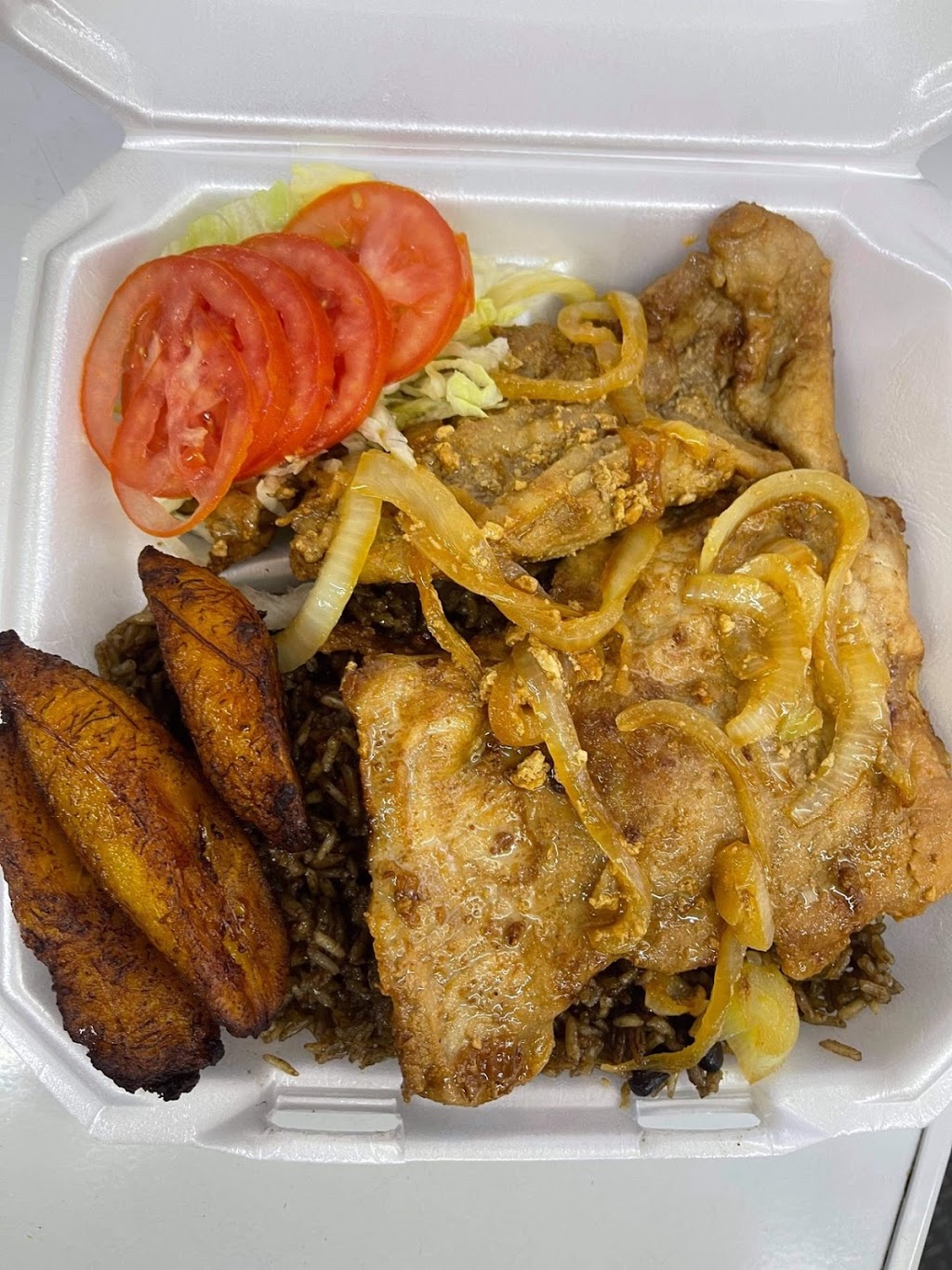 Avileño Cuban Food | restaurant | 12530 Beaumont Hwy, Houston, TX 77049, USA | 3463218877 OR +1 346-321-8877