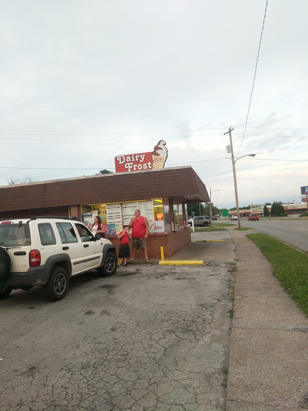Kleins Dairy Frost | restaurant | 1027 Cleveland Rd W, Sandusky, OH 44870, USA | 4196253282 OR +1 419-625-3282