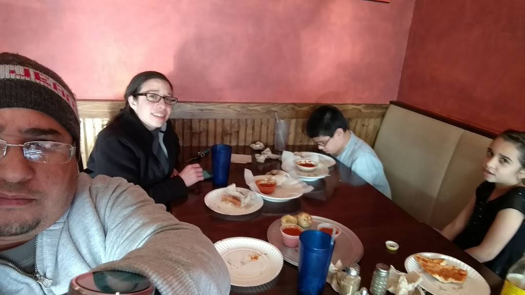 Fratellos Pizza | restaurant | 1097 State Rte 55, Lagrangeville, NY 12540, USA | 8454715555 OR +1 845-471-5555