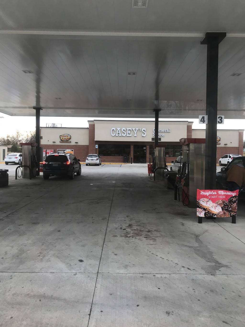 Caseys | restaurant | 1420 W Cherokee Ave, Sallisaw, OK 74955, USA | 9187740351 OR +1 918-774-0351