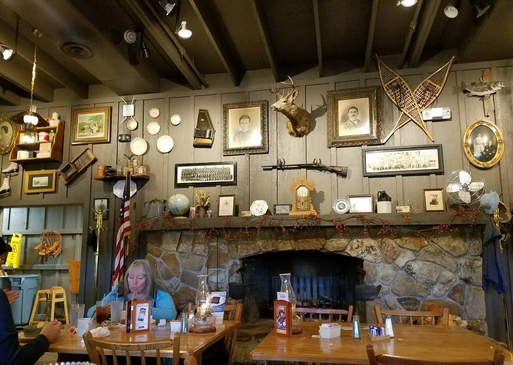 Cracker Barrel Old Country Store | restaurant | 701 W Springfield Rd, Sullivan, MO 63080, USA | 5734685595 OR +1 573-468-5595
