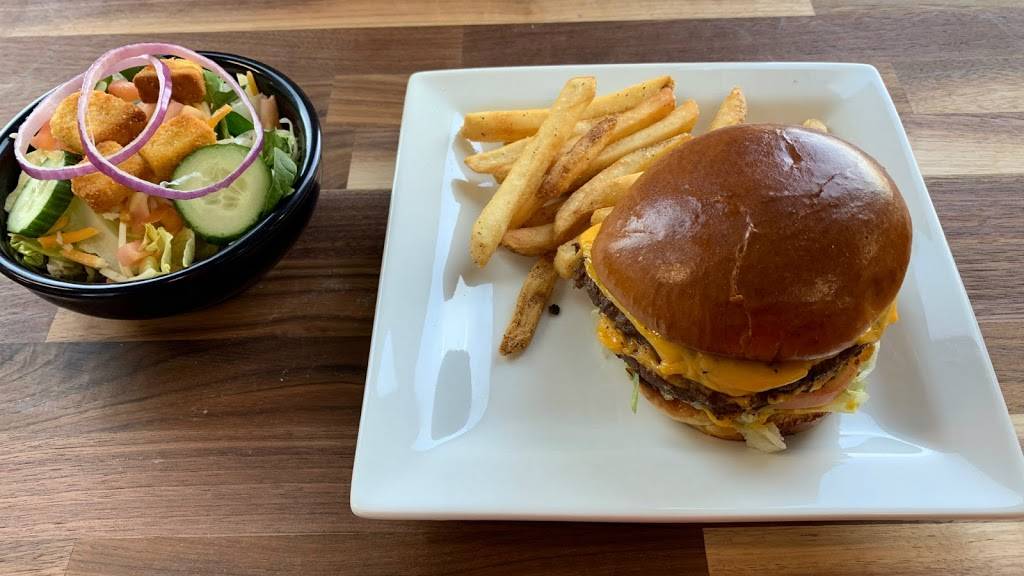 Chilis Grill & Bar | meal takeaway | 2127 Lowes Dr, Clarksville, TN 37040, USA | 9315525529 OR +1 931-552-5529