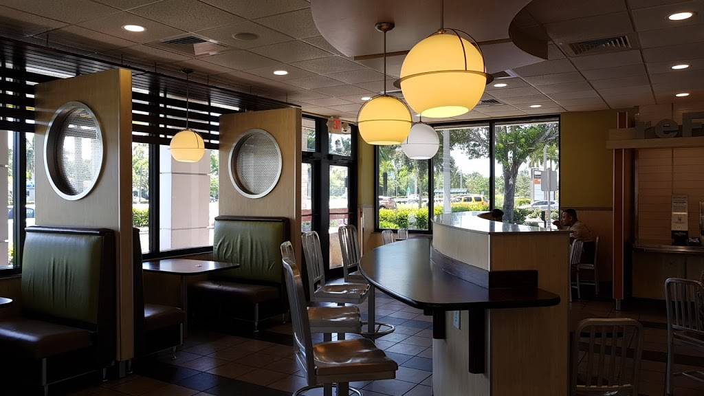 McDonalds | cafe | 12615 Tamiami Trail E, Naples, FL 34113, USA | 2397320117 OR +1 239-732-0117