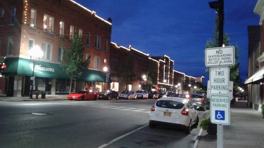 The Gould Hotel | restaurant | 108 Fall St, Seneca Falls, NY 13148, USA | 8777884010 OR +1 877-788-4010