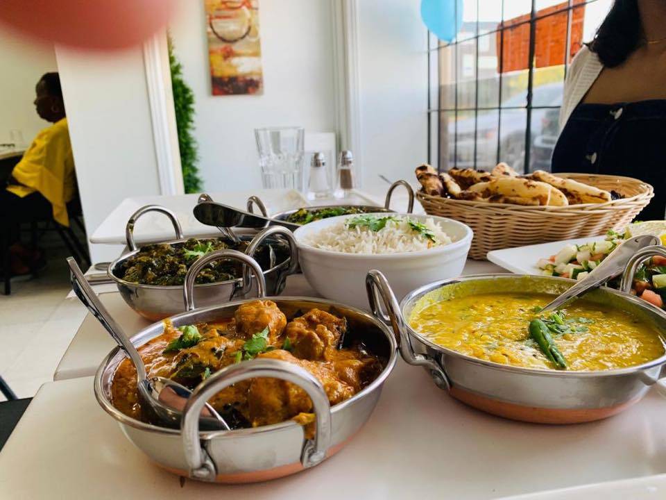 Resto Indian 1574 Boulevard SaintJeanBaptiste, PointeauxTrembles