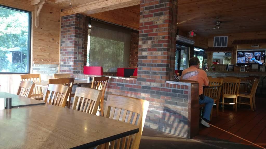 Pizza Corner | restaurant | 223 S Norwood St, Wallace, NC 28466, USA | 9105520045 OR +1 910-552-0045