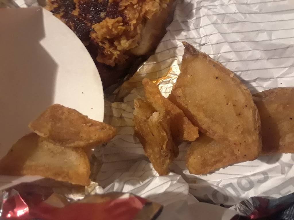KFC | restaurant | Shopping Center, 800 Washington Square Center, Washington, MO 63090, USA | 6362393989 OR +1 636-239-3989