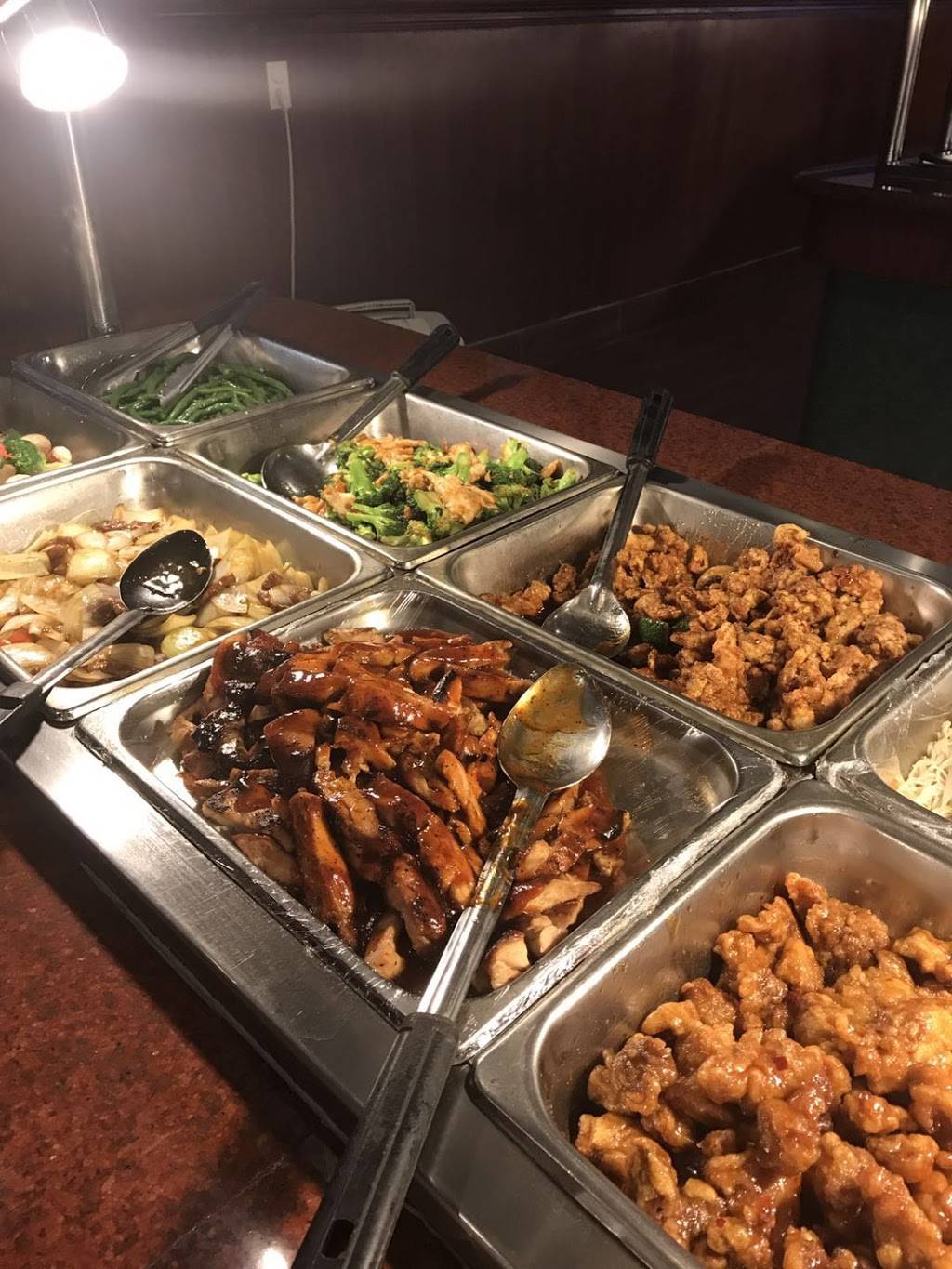 Dragon Buffet - Restaurant | 165 University Plaza Dr, Martin, TN 38237, USA