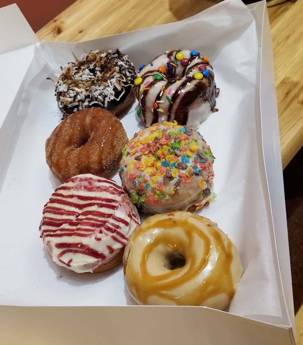 Downtown Deli & Donuts | bakery | 147 E Main St, Spartanburg, SC 29307, USA | 8647075585 OR +1 864-707-5585