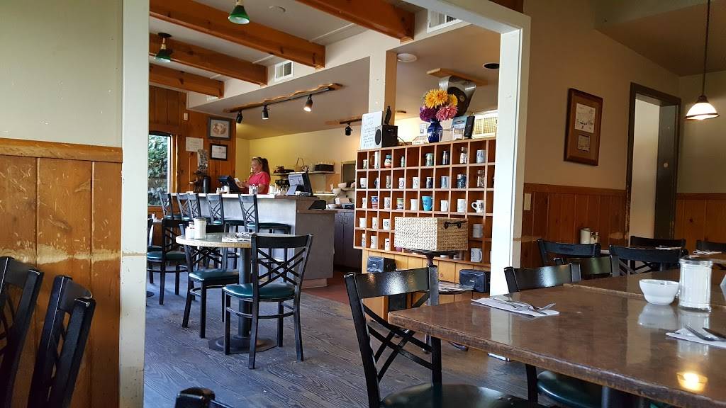 Freeland Café and Lounge | 1642 E Main St, Freeland, WA 98249, USA