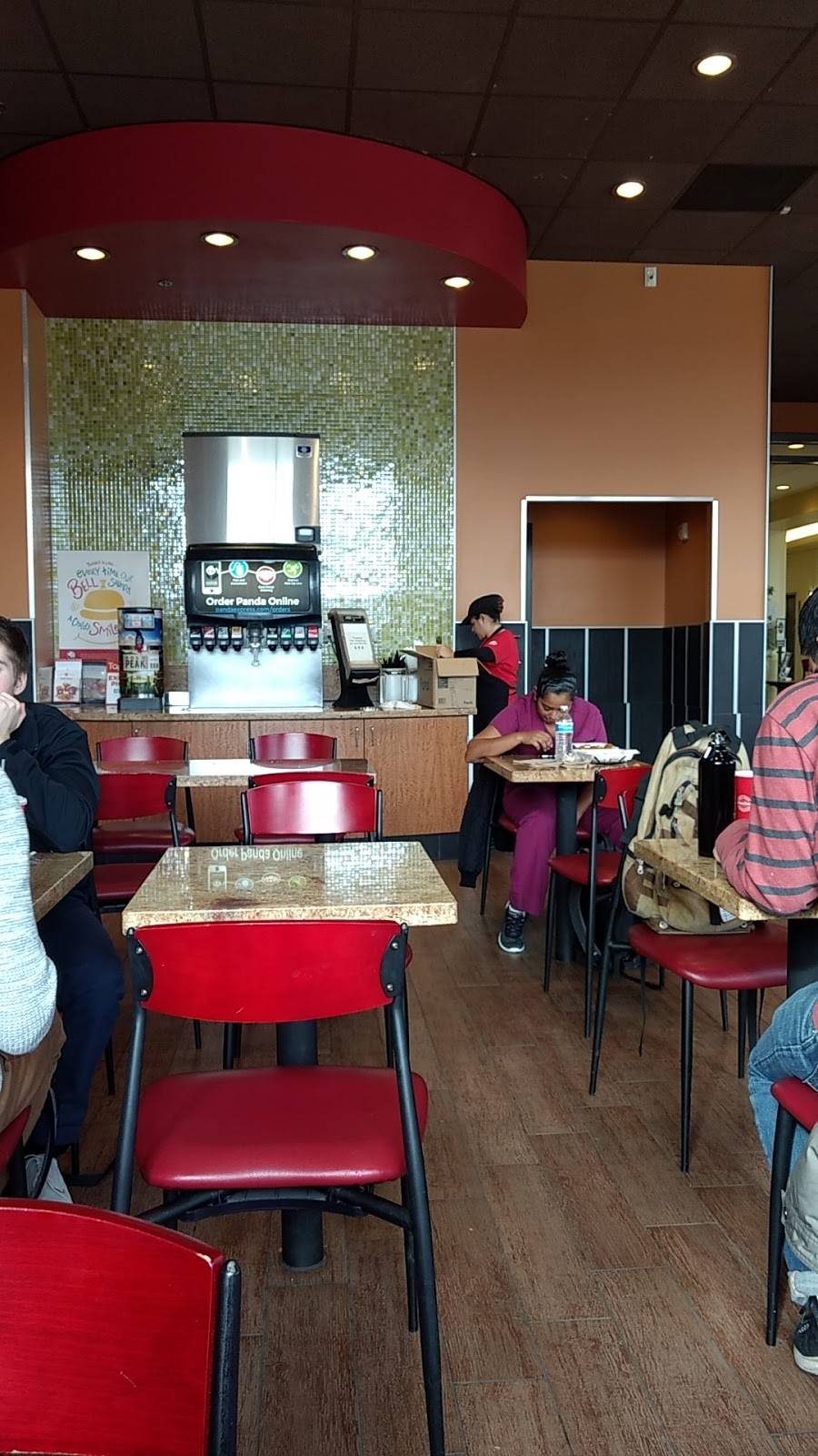 Panda Express | meal takeaway | 4400 University Dr, Fairfax, VA 22030, USA | 7039936042 OR +1 703-993-6042