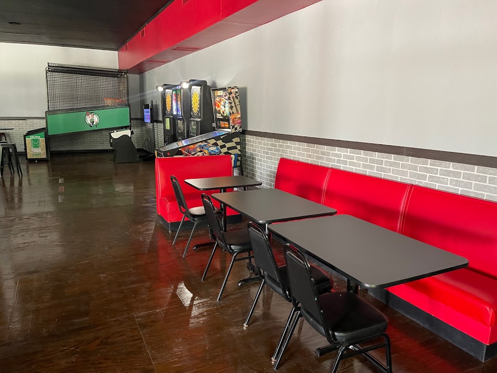 The Room | restaurant | 110 E Mt Vernon St, Metamora, IL 61548, USA | 3093672255 OR +1 309-367-2255