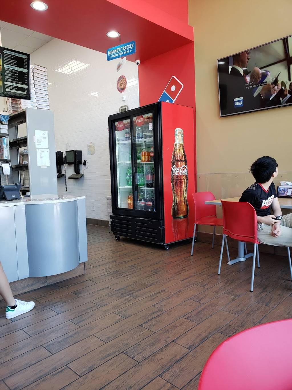 Dominos Pizza | meal delivery | 475 W W Merrick Rd, Valley Stream, NY 11580, USA | 5165615555 OR +1 516-561-5555