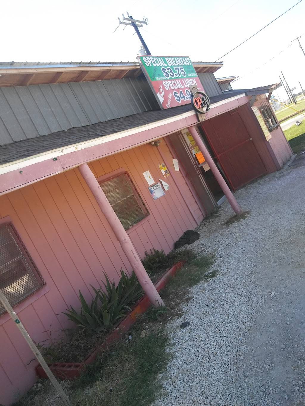Southside Cardinal Cafe | restaurant | San Antonio, TX 78221, USA | 2106262626 OR +1 210-626-2626