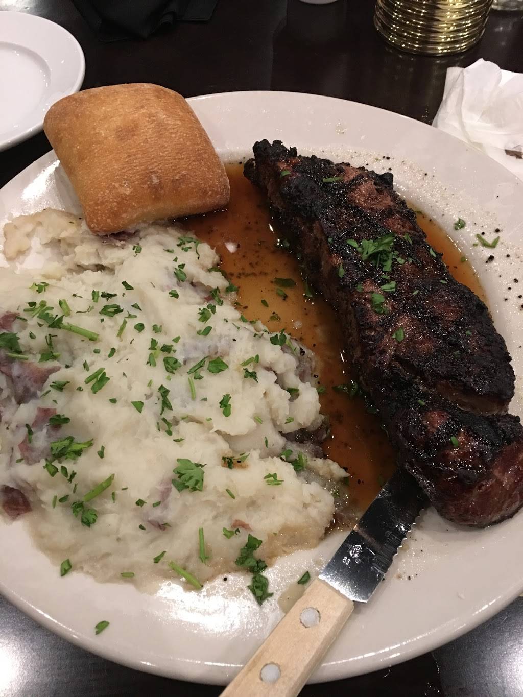 Legends Sports Bar & Grille 11 Beaver St, Milford, MA 01757, USA