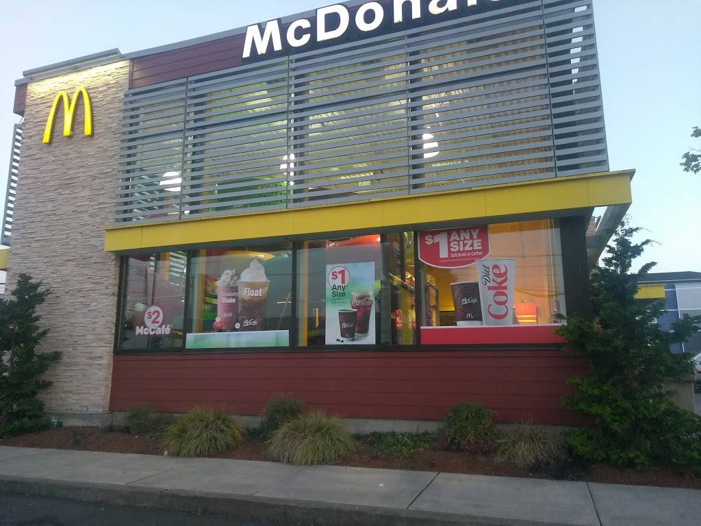 McDonald's 2916 S 38th St Ave, WA 98409, USA