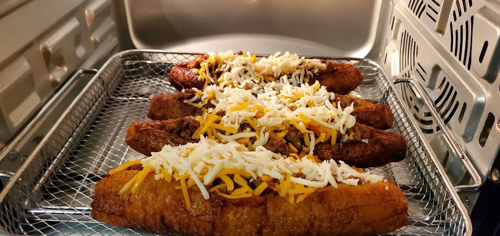 El Rincon Criollo | restaurant | 87 Lake Shore Dr E, Dunkirk, NY 14048, USA | 7167089009 OR +1 716-708-9009