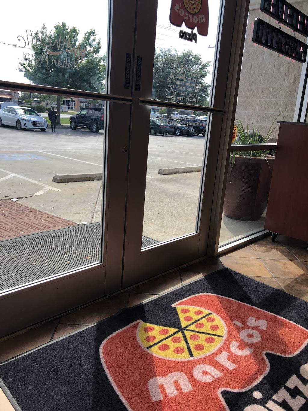Marcos Pizza | meal delivery | 3303 Williams Dr Suite 1030, Georgetown, TX 78628, USA | 5128190001 OR +1 512-819-0001