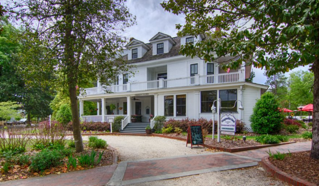 The Magnolia Inn | 65 Magnolia Rd, Pinehurst, NC 28374, USA