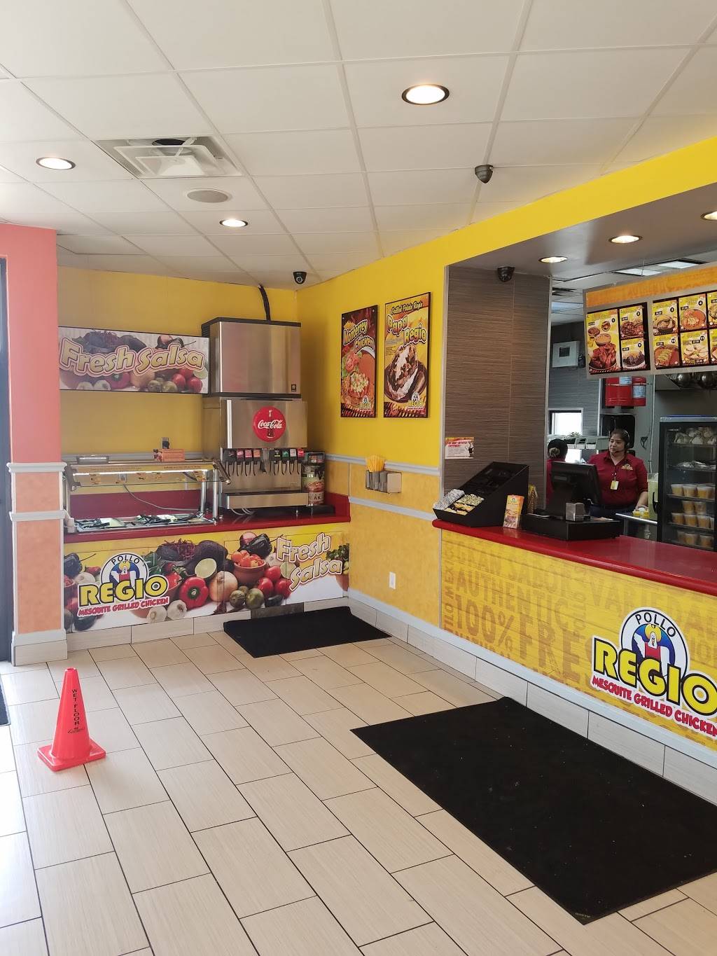 Pollo Regio | restaurant | 5324 E Lancaster Ave, Fort Worth, TX 76112, USA | 8174577300 OR +1 817-457-7300
