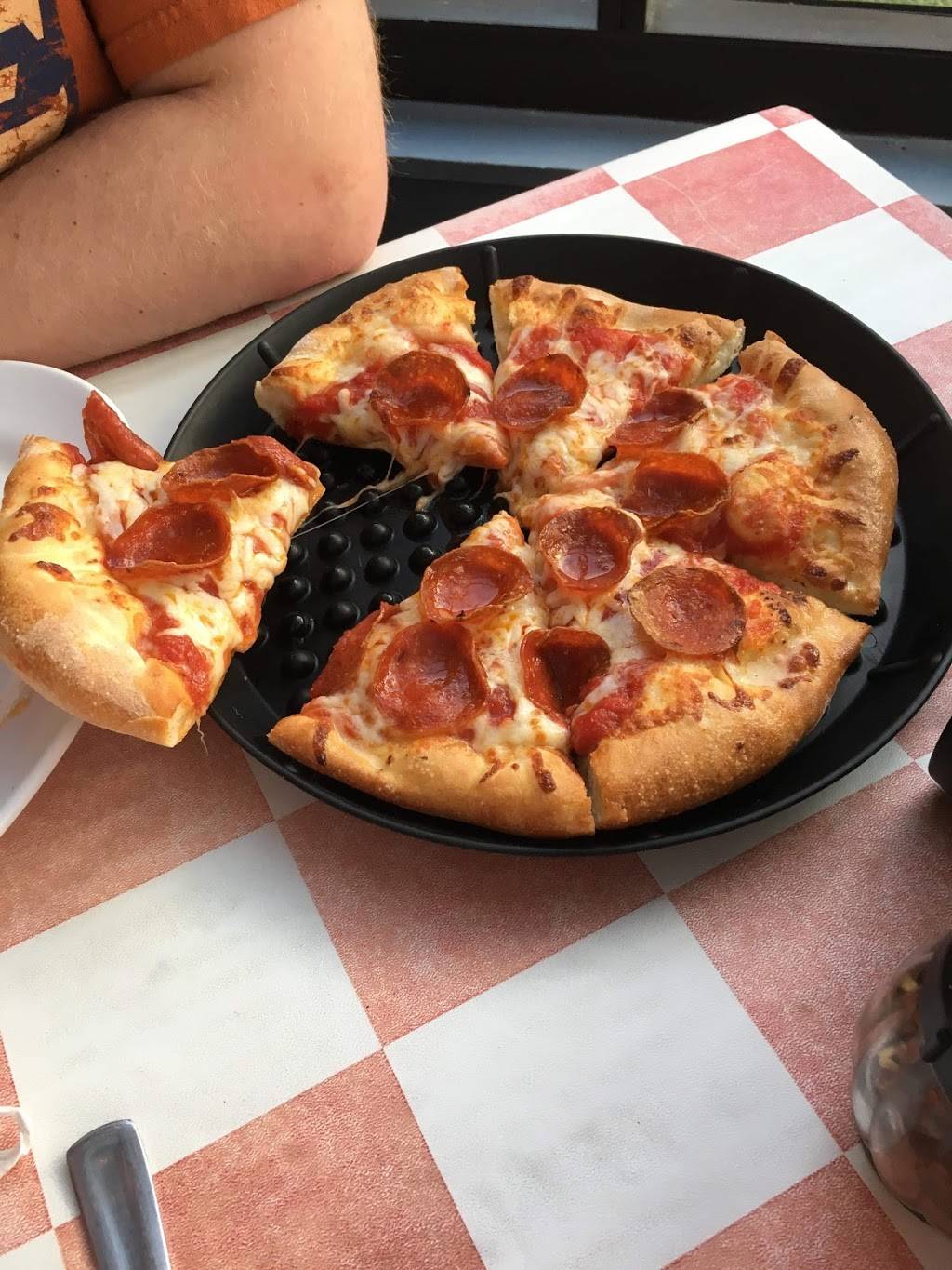 Greeks Pizzeria | restaurant | 116 N Washington St, Crawfordsville, IN 47933, USA | 7653233154 OR +1 765-323-3154