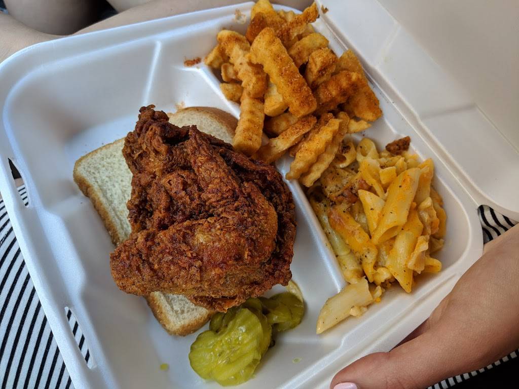 Moore's Famous Chicken Restaurant 115 Walton Ferry Rd, Hendersonville, TN 37075, USA
