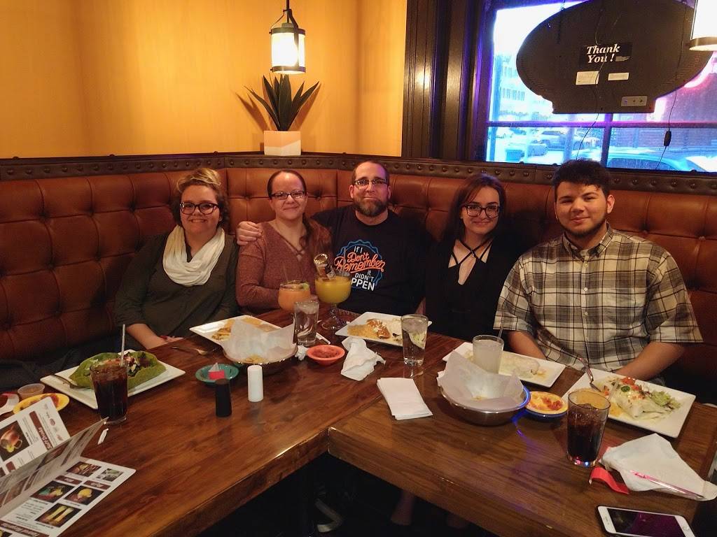 El Potrero | restaurant | 247 N 8th St #120, Lincoln, NE 68508, USA | 4024774551 OR +1 402-477-4551