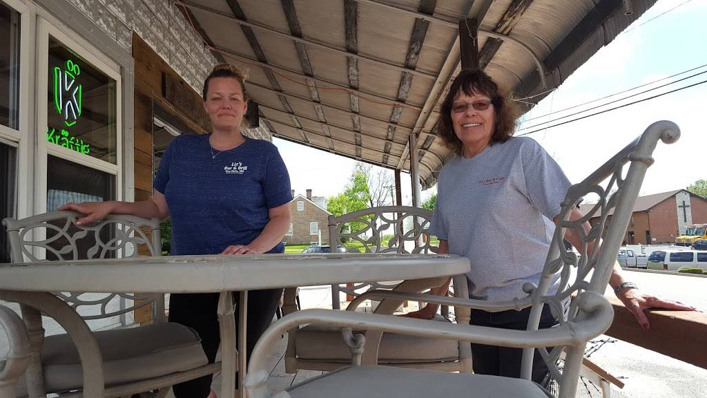 Liz's Bar & Grill Restaurant 3585 Mill St, New Melle, MO 63365, USA