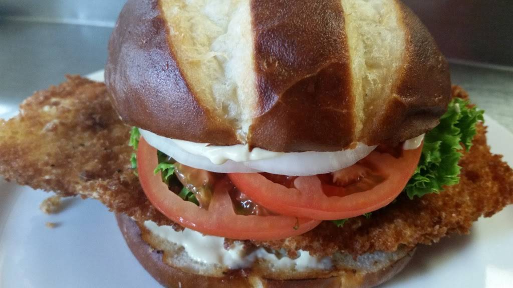 Stellas Cafe & Catering | cafe | 100 N Main St, Stockton, IL 61085, USA | 8159472080 OR +1 815-947-2080