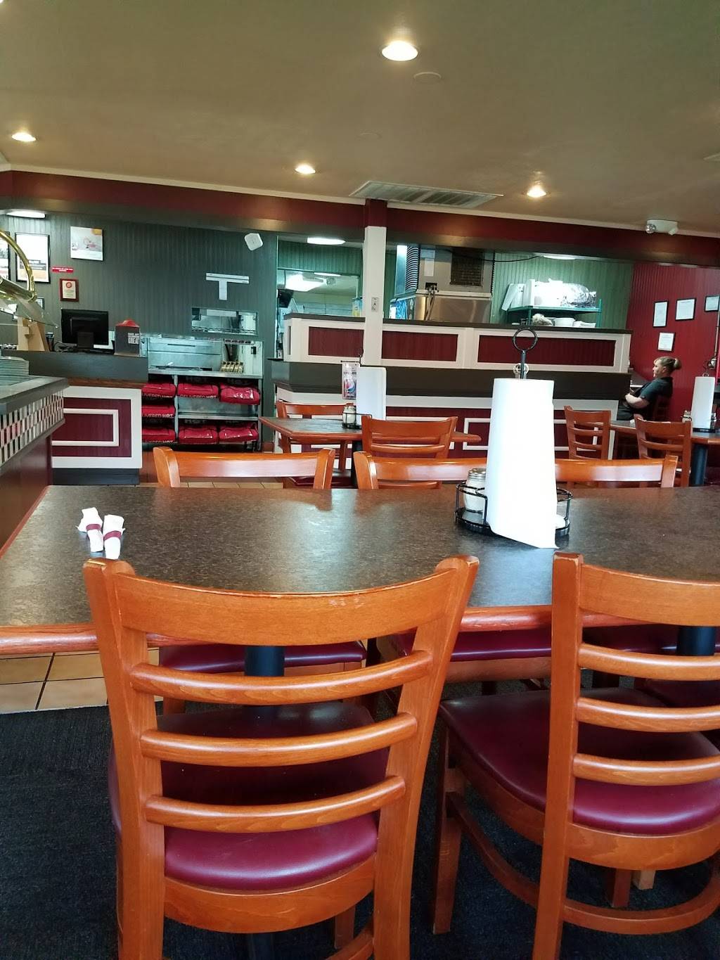 Pizza Hut | meal takeaway | 19945 N, Alberta St, Oneida, TN 37841, USA | 4235699262 OR +1 423-569-9262