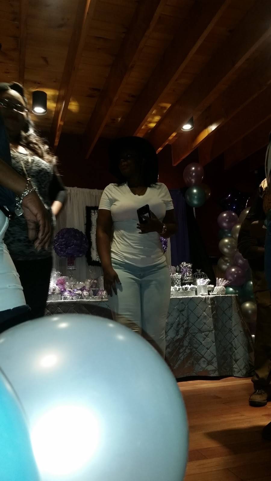 Spirits West Family & Friends | restaurant | 2601 Wilkens Ave #1, Baltimore, MD 21223, USA | 4109451011 OR +1 410-945-1011