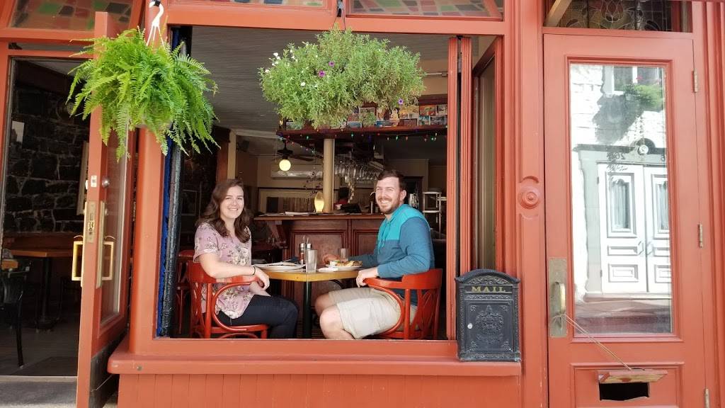 Chez Temporel | restaurant | 25 Rue Couillard, Québec, QC G1R 3T3, Canada | 4186941813 OR +1 418-694-1813