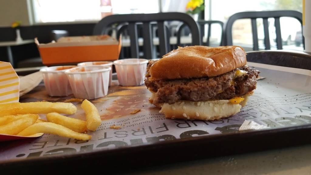 McDonalds | cafe | 108 Hays Ln, Wilmington, NC 28411, USA | 9106811131 OR +1 910-681-1131