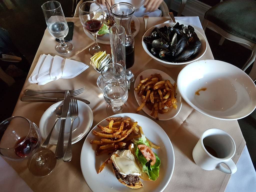 Resto Pub BordEaux | restaurant | 53A Rue Sainte-Anne, Sainte-Anne-de-Bellevue, QC H9X 1L5, Canada | 5145051159 OR +1 514-505-1159