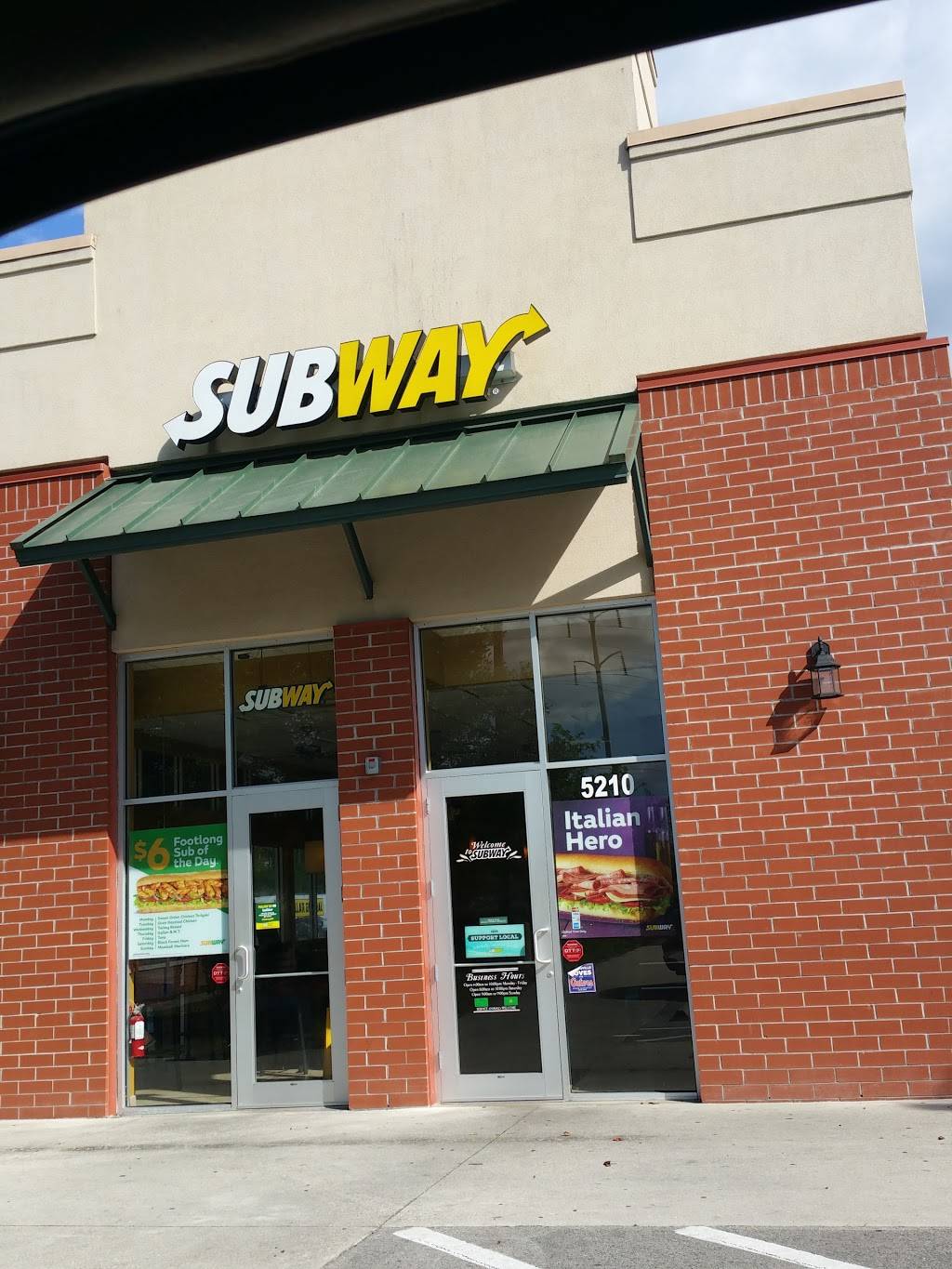 Subway Restaurants 5210 NW 13th St, Gainesville, FL 32609, USA