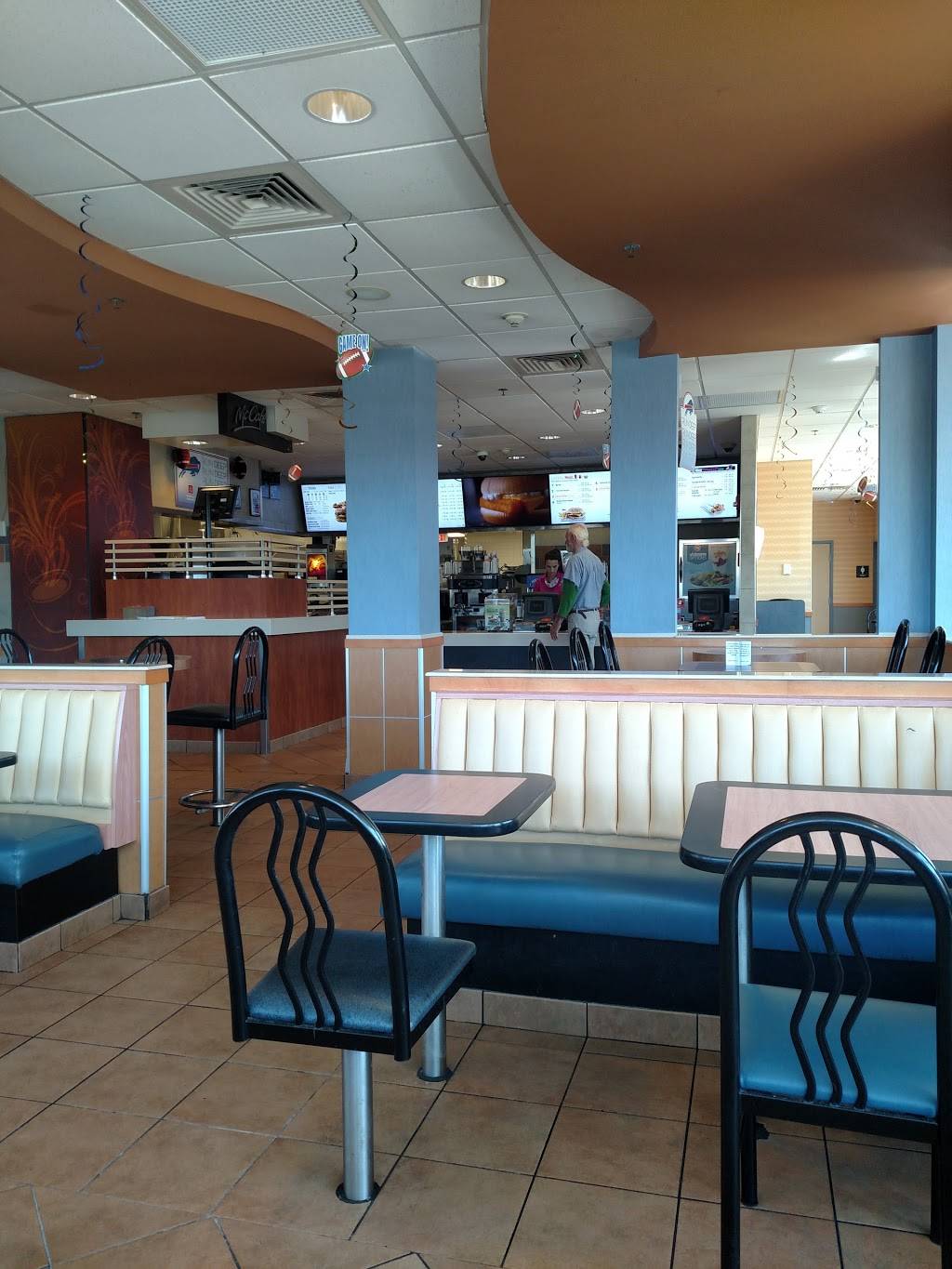 McDonald's Cafe 1385 Niagara Falls Blvd, Amherst, NY 14226, USA